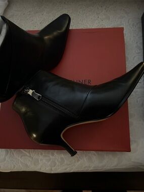 Donald J. Pliner Black Leather Pointed Ankle Boots with Side Zip